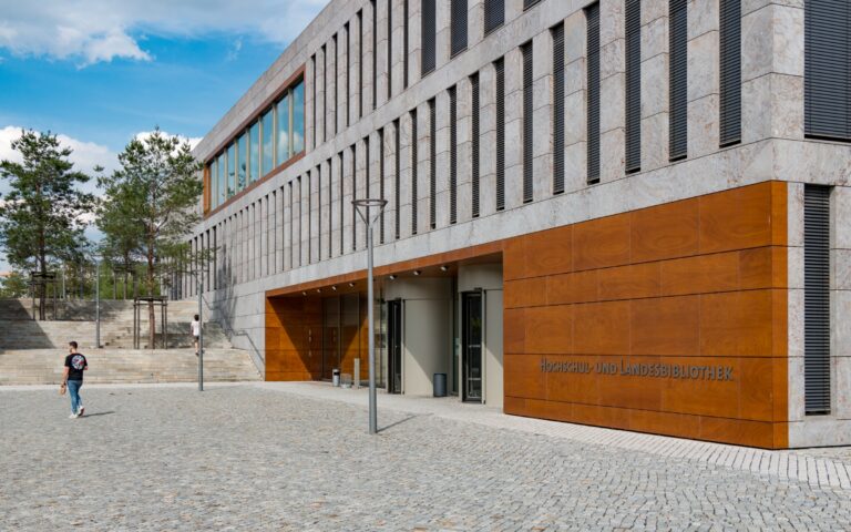 Die Hessische Hochschul- und Landesbibliothek in Fulda. Eine Fundgrube bibliophiler Schätze