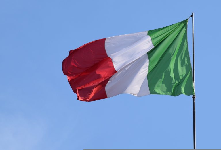 Ein Ratingpunkt für Hunger und Krieg – Ratingagentur Fitch stuft Kreditwürdigkeit der Republik Italien rauf auf BBB+