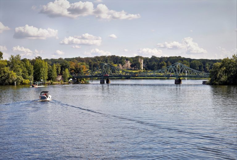 Rund um Potsdam auf dem Water loungen