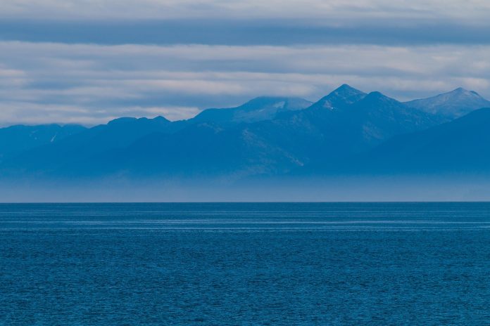 Ein Blick auf einen Abschnitt der Küste von Alaska bei Juneau. Quelle: Pixabay, Foto: Marcel Melzig