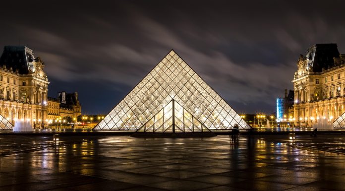 Der Louvre in Paris. Quelle: Pixabay, Foto: Jean-Baptiste N.
