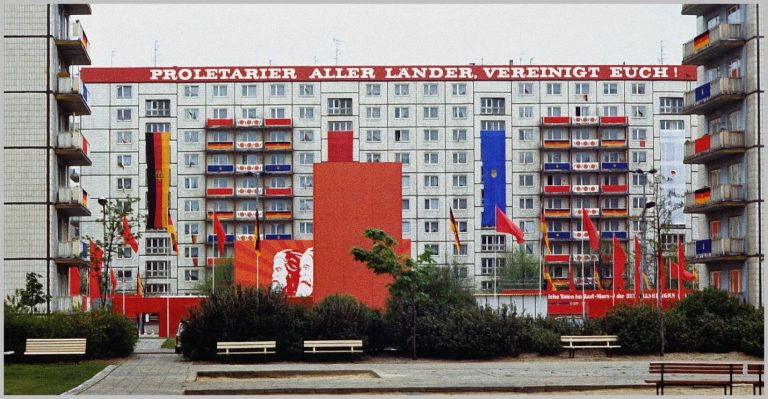 Die Lehre von Karl Marx ist allmächtig, weil sie wahr ist