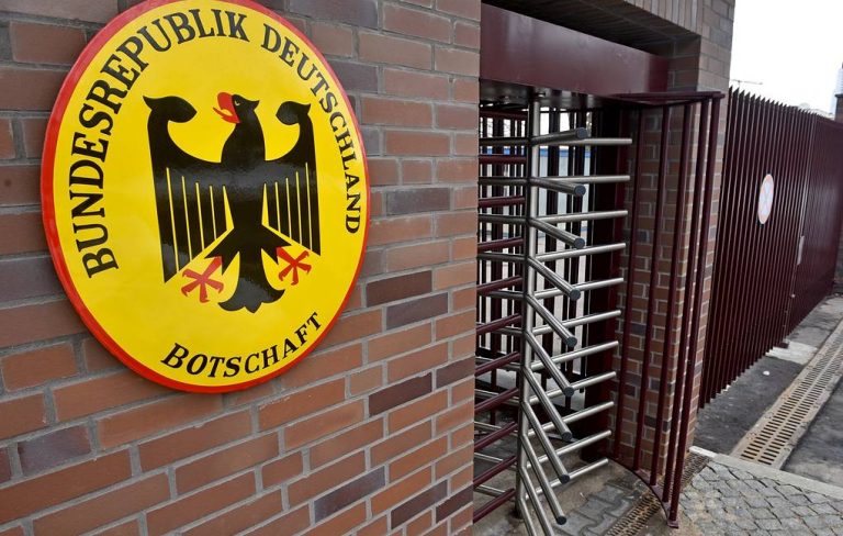Ein Mitarbeiter der BRD-Botschaft in Moskau wurde zur „persona non grata“ erklärt – Ausweisung wegen Spionage