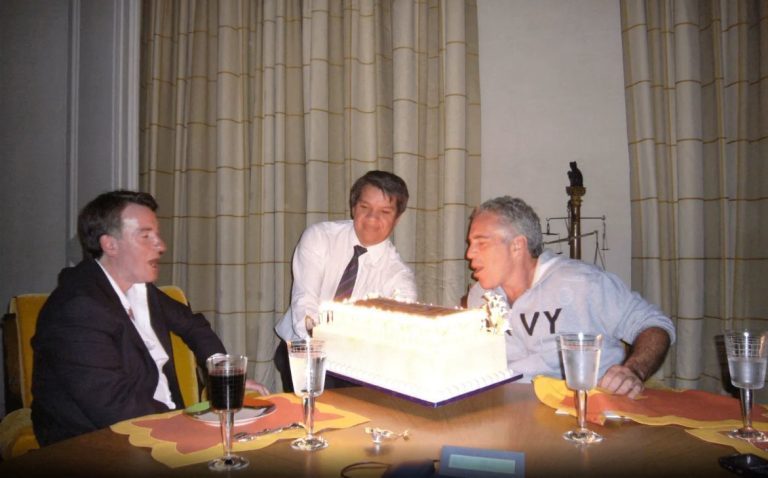 Keir Starmer zitterte und stotterte in Westminster – Wie tief stecken hohe Herren und Damen der Bourgeoisie von Großbritannien im Kinderficker- /Sex-Ring-Morast?