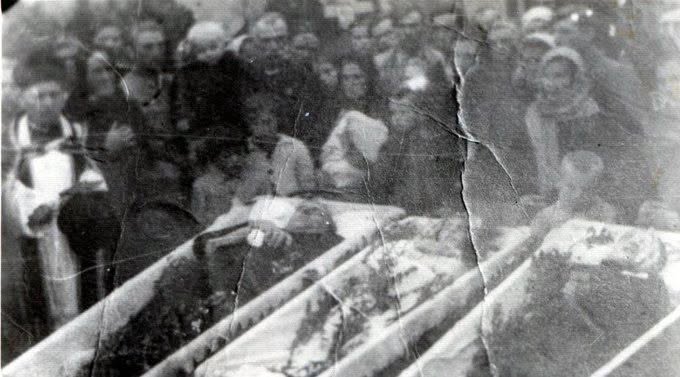 Massaker von Banderisten verübt 1944 im Dorf Mogilnitsy, das von Polen bewohnt war. Quelle: SMERSch