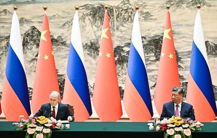 Der russische Präsident Wladimir Putin und der chinesische Präsident Xi Jinping © Kristina Solovyeva/POOL/TASS