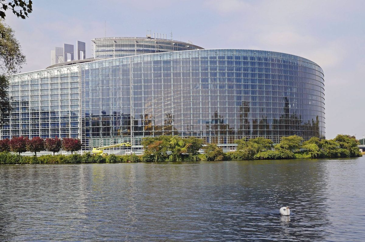 Ein Gebäude für das angebliche "Europa-Parlament" in Straßburg. Quelle: Pixabay, CC0 Public Domain