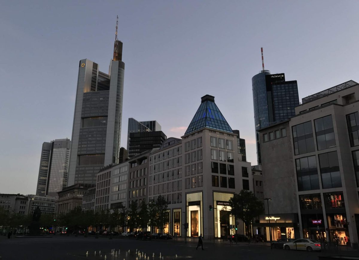 Commerzbank Turm in Frankfurt QF P1920 Quelle Source Pixabay Foto Robs123 Download 2019-08-07 SP