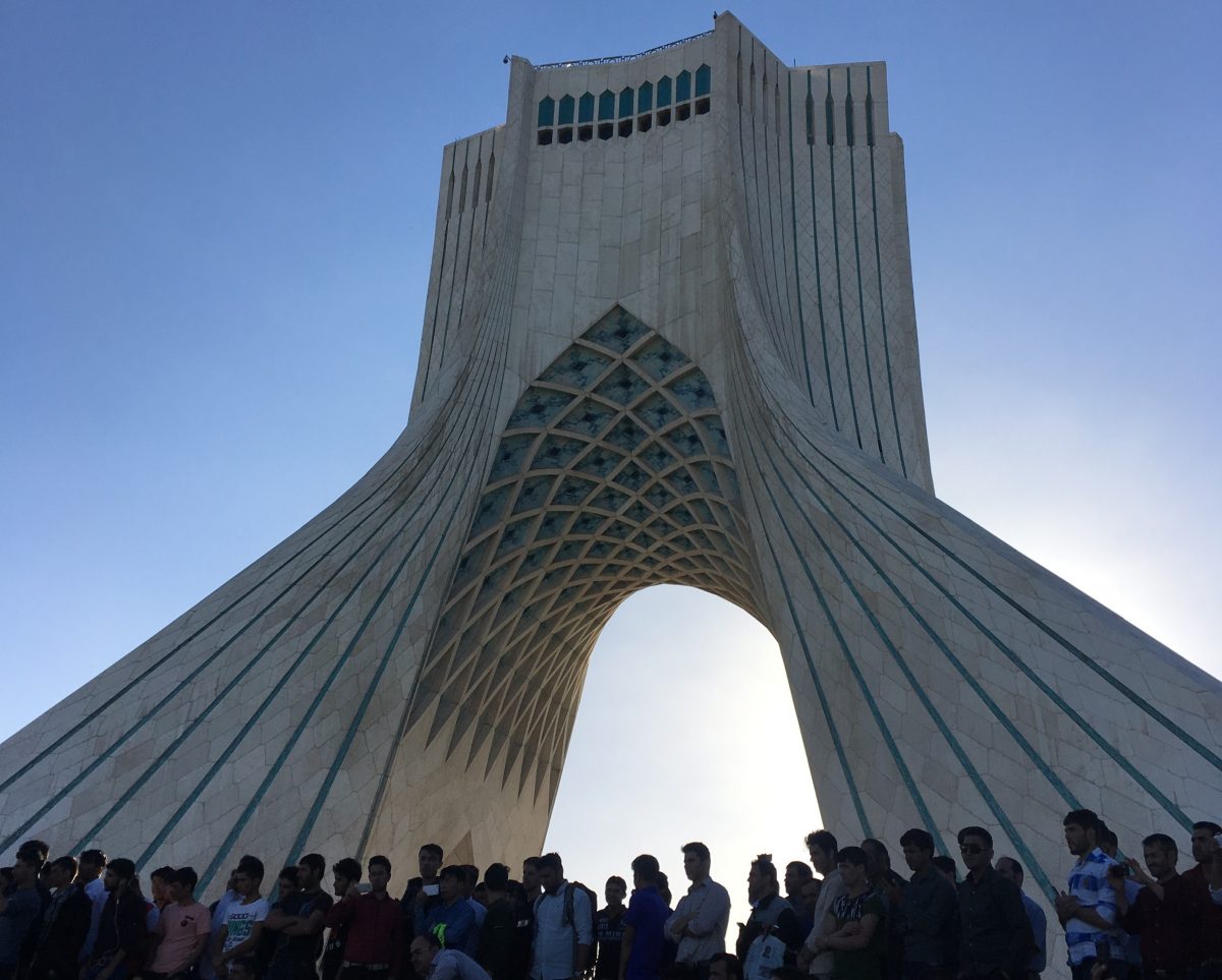 Der Azadi-Turm in Teheran gilt als ein Zeichen für Frieden und Freiheit. Quelle: Pixabay, Foto: Epileptick